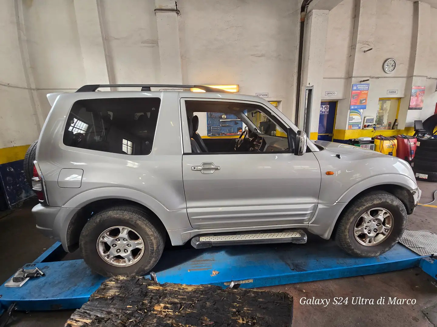 Mitsubishi Pajero Pajero 3.2 DI-D 121KW Argento - 2