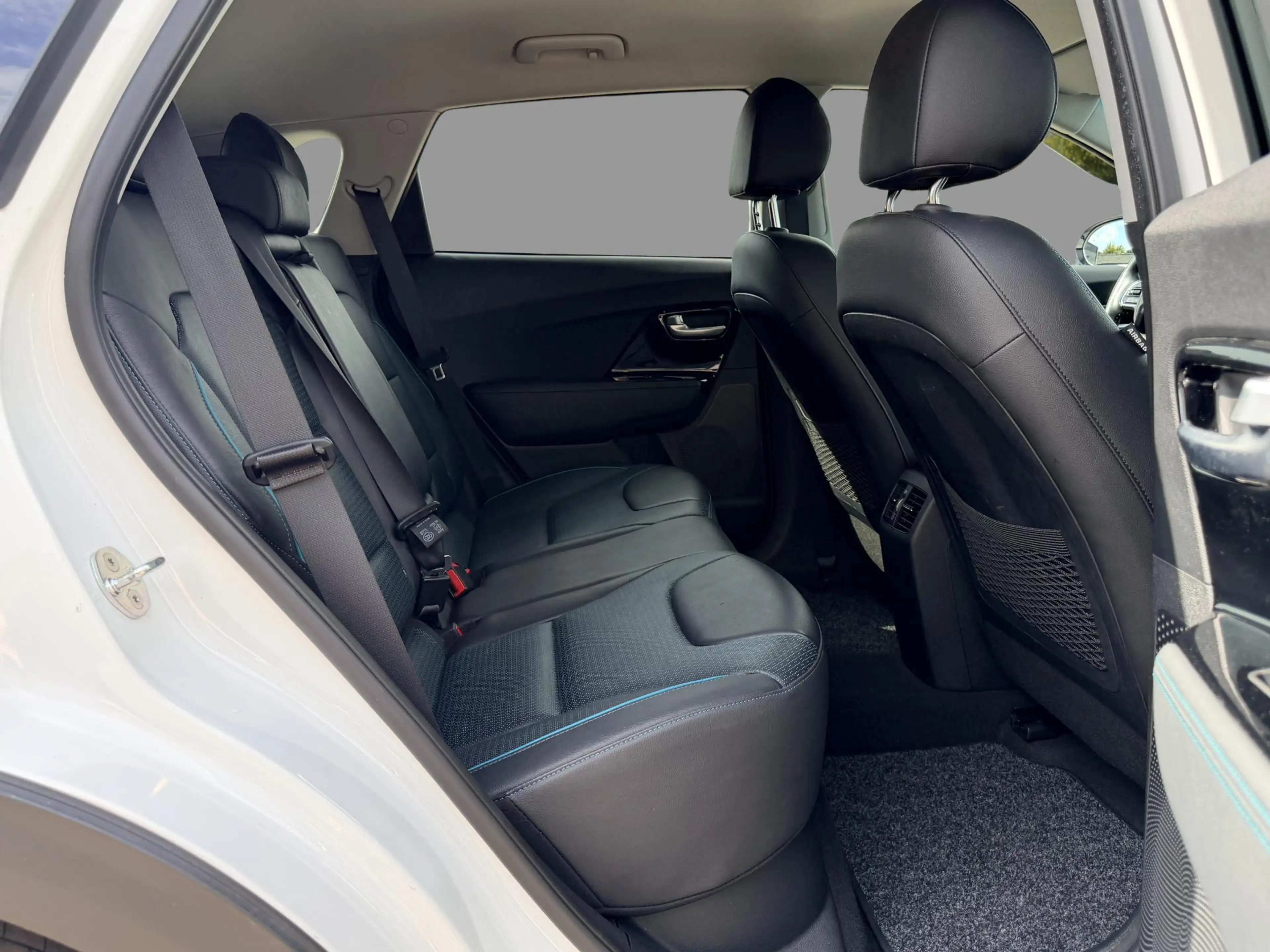 Kia e-Niro DynamicLine 64 kWh SOH 95,8% | Warmtepomp | JBL | — photo 9