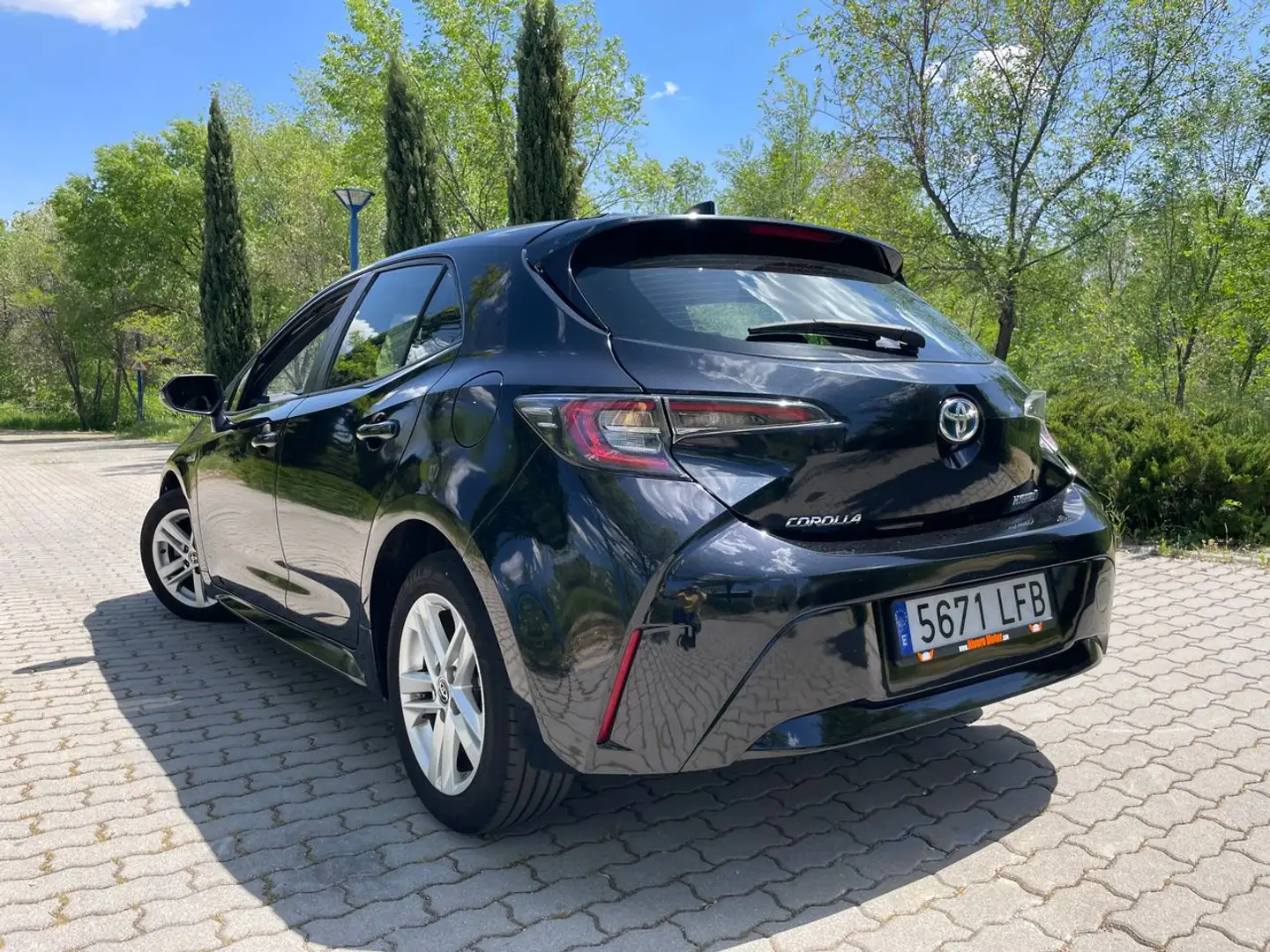 Toyota Corolla Active E-cvt Negru - 2