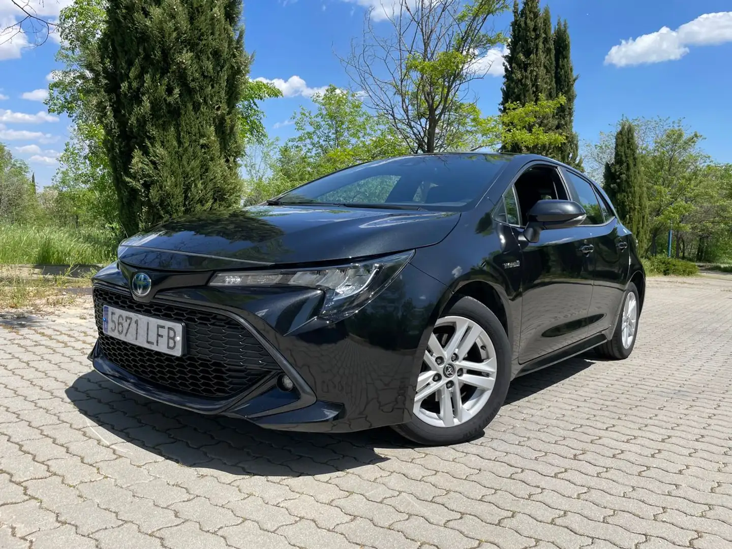 Toyota Corolla Active E-cvt Negro - 1
