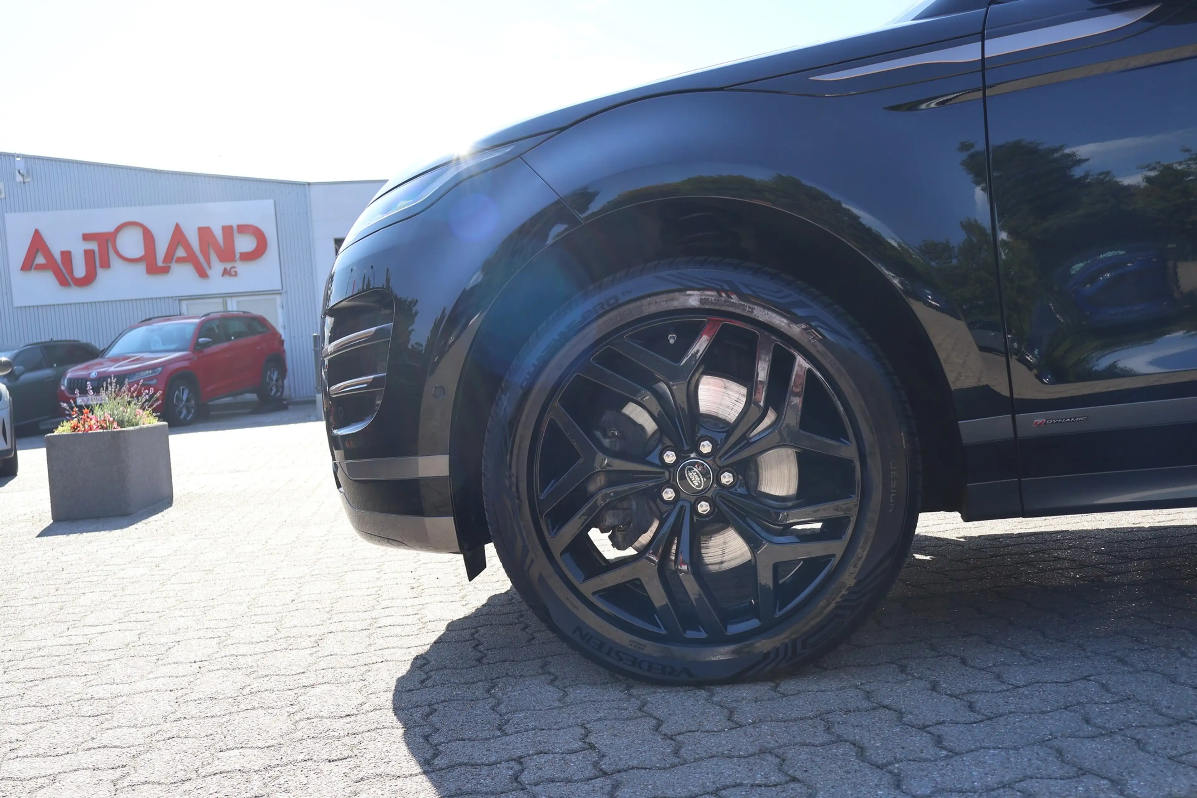 Land Rover Range Rover Evoque Evoque 2.0 M-Hybrid R-Dynamic LED Navi Tempomat — photo 3