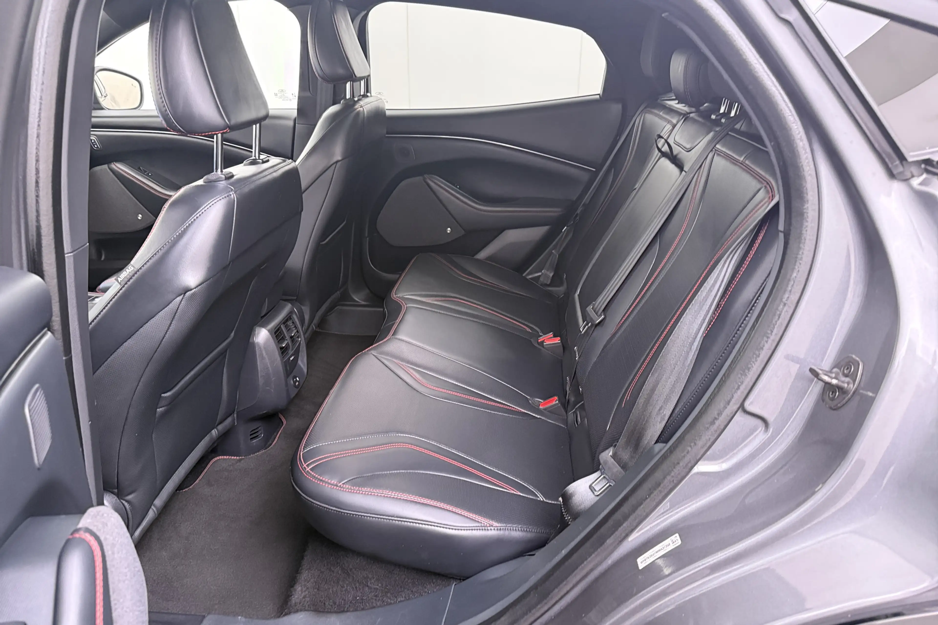 Ford Mustang Mach-E Extended First Edition AWD 98 kWh (SOH 94%) Adapt. — photo 13