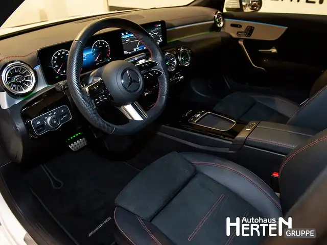 Mercedes-Benz Cla view 8