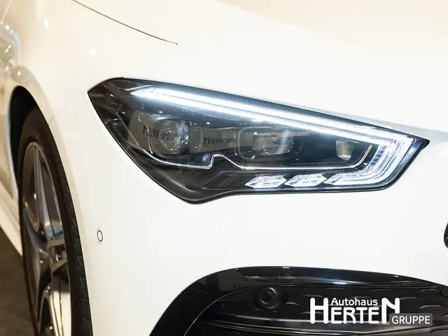 Mercedes-Benz Cla view 13
