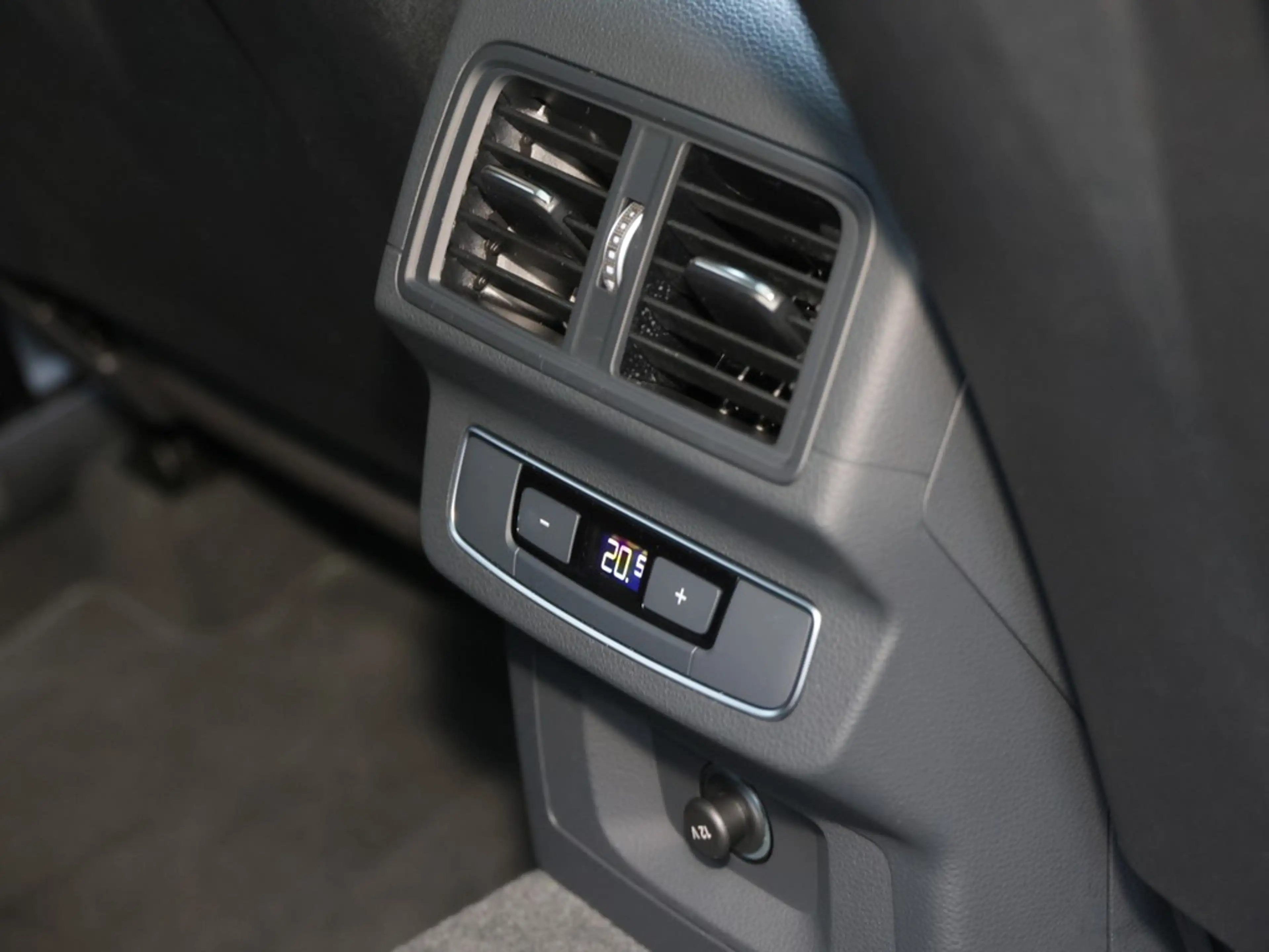 Audi SQ5 TDI tiptronic — photo 15