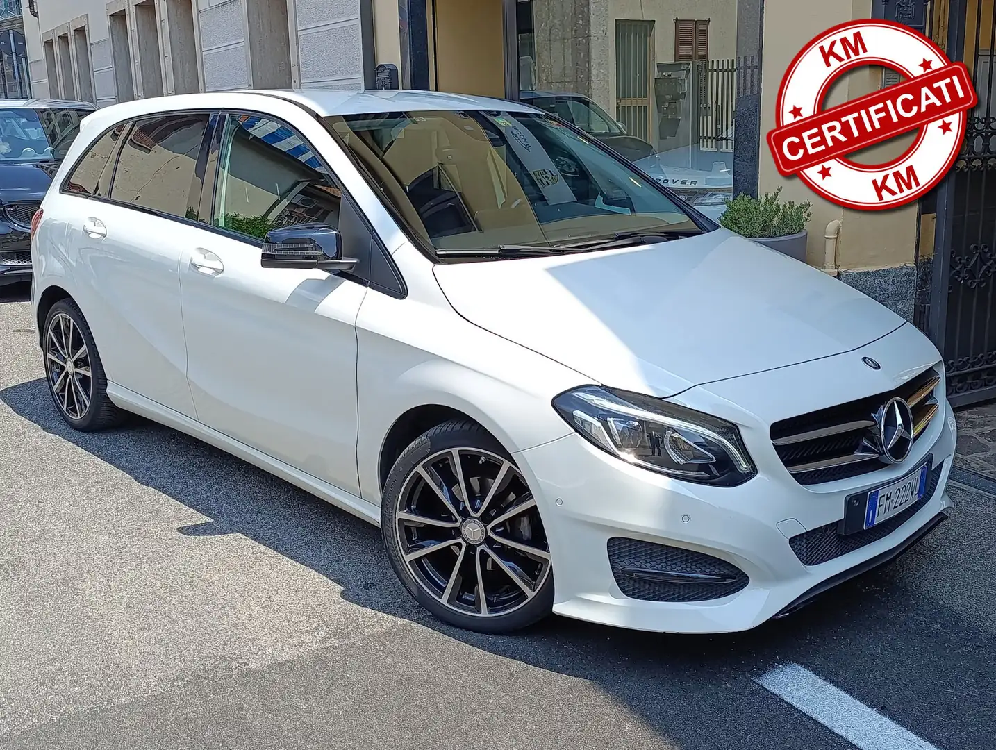 Mercedes-Benz B 180 d Euro 6 Sport Pack Night restyling Navi/Led/Full Bianco - 1