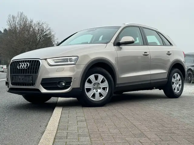 Audi Q3 2.0 TFSI quattro 1.Hand Pano Spurhalte+Totwinkel