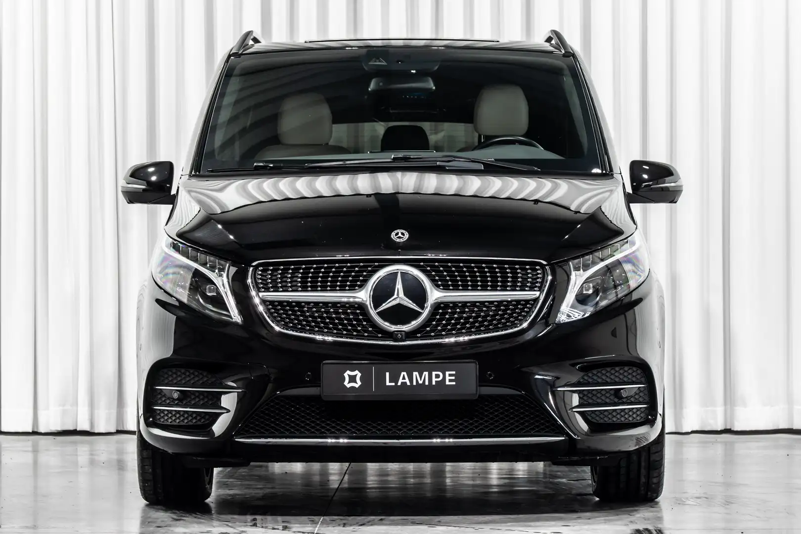 Mercedes-Benz V 250 d AMG Line Lichte Vracht Leder Trekhaak Carplay Noir - 2