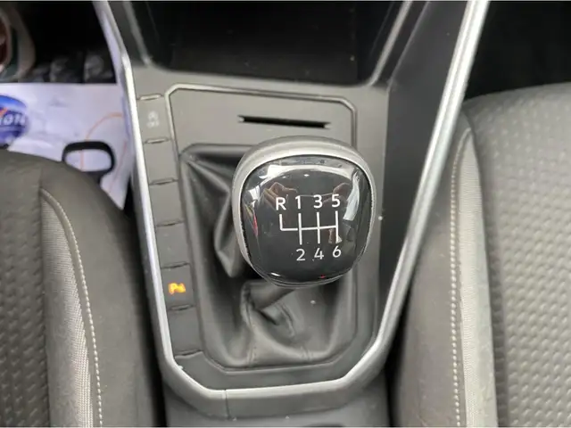 Volkswagen Taigo view 13