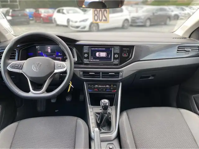 Volkswagen Taigo view 6