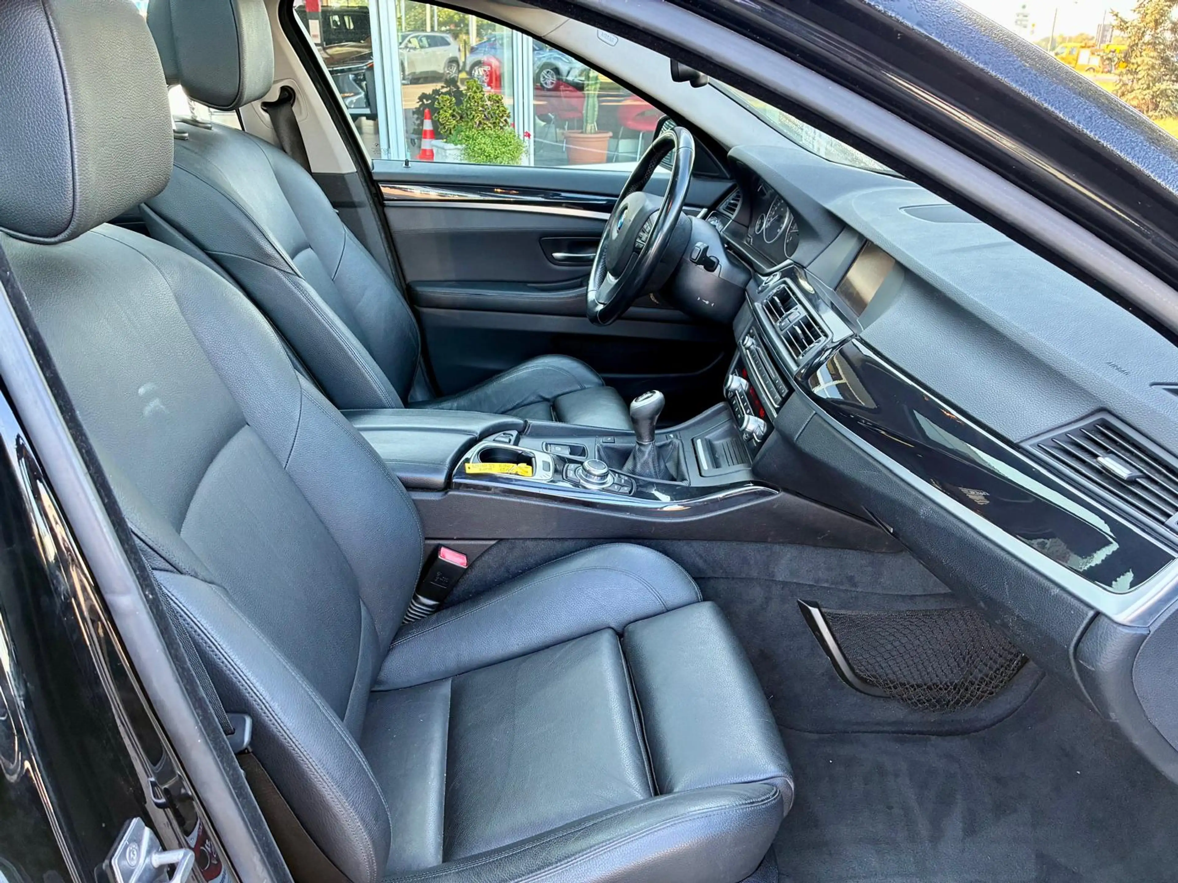 BMW 523 523 i Touring PANO-DACH*LEDER*XENON*SH*PDC — photo 9