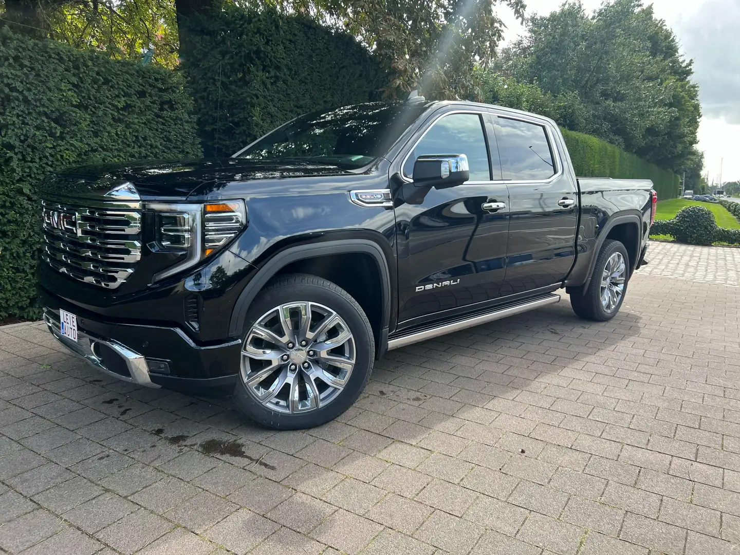 GMC Sierra DENALI 6.2 V8 €73.900,- excl btw Negro - 1