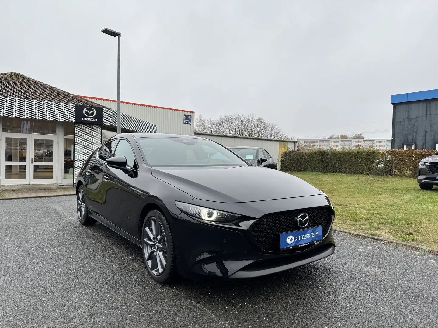 Mazda 3 2.5 140PS AT Takumi LED 360° Kamera Schwarz - 2