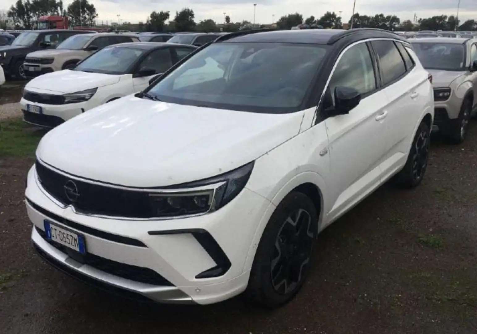 Opel Grandland 1.5 diesel Ecotec aut. Ultimate Fehér - 1