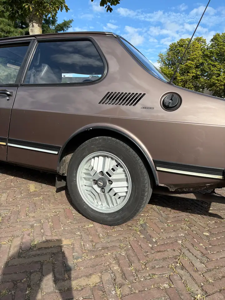 Saab 99 2.0 H5, foto 3
