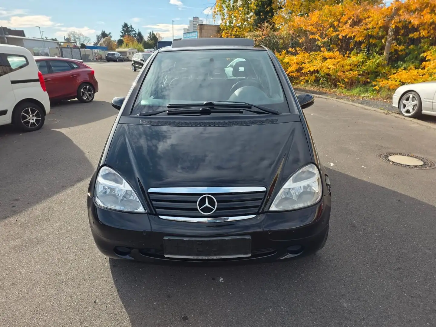 Mercedes-Benz A 190 AVANTGARDE,Automatik,Schiebedach Fekete - 2