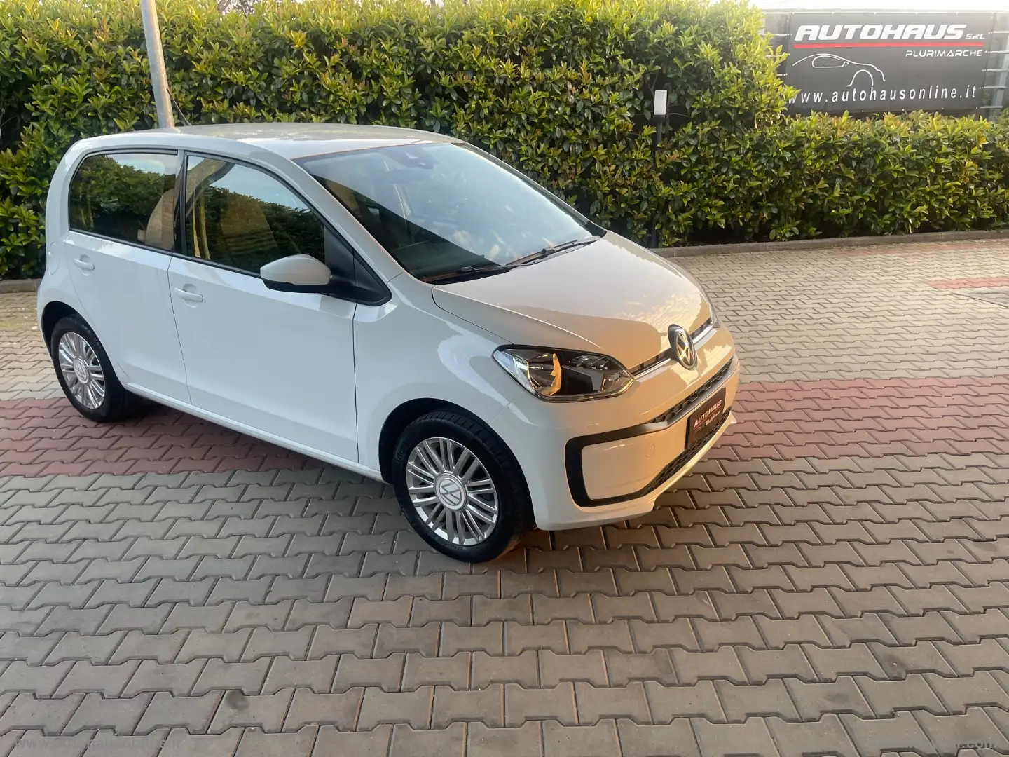 Volkswagen up! 1.0 5p. move  BMT Wit - 1