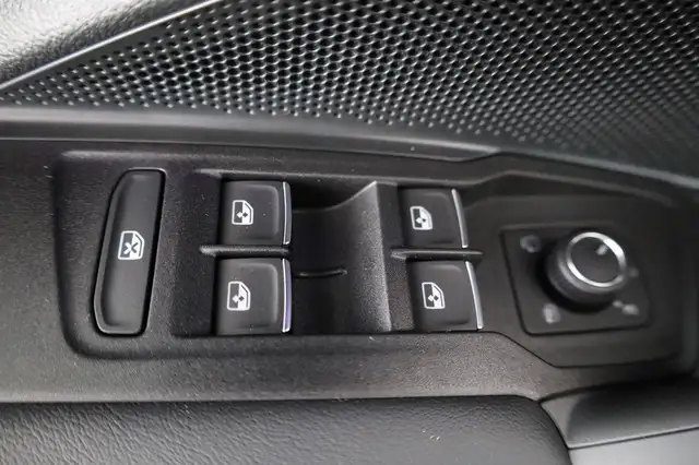 Volkswagen Tiguan view 8