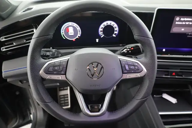 Volkswagen Tiguan view 5
