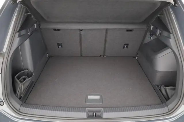 Volkswagen Tiguan view 13
