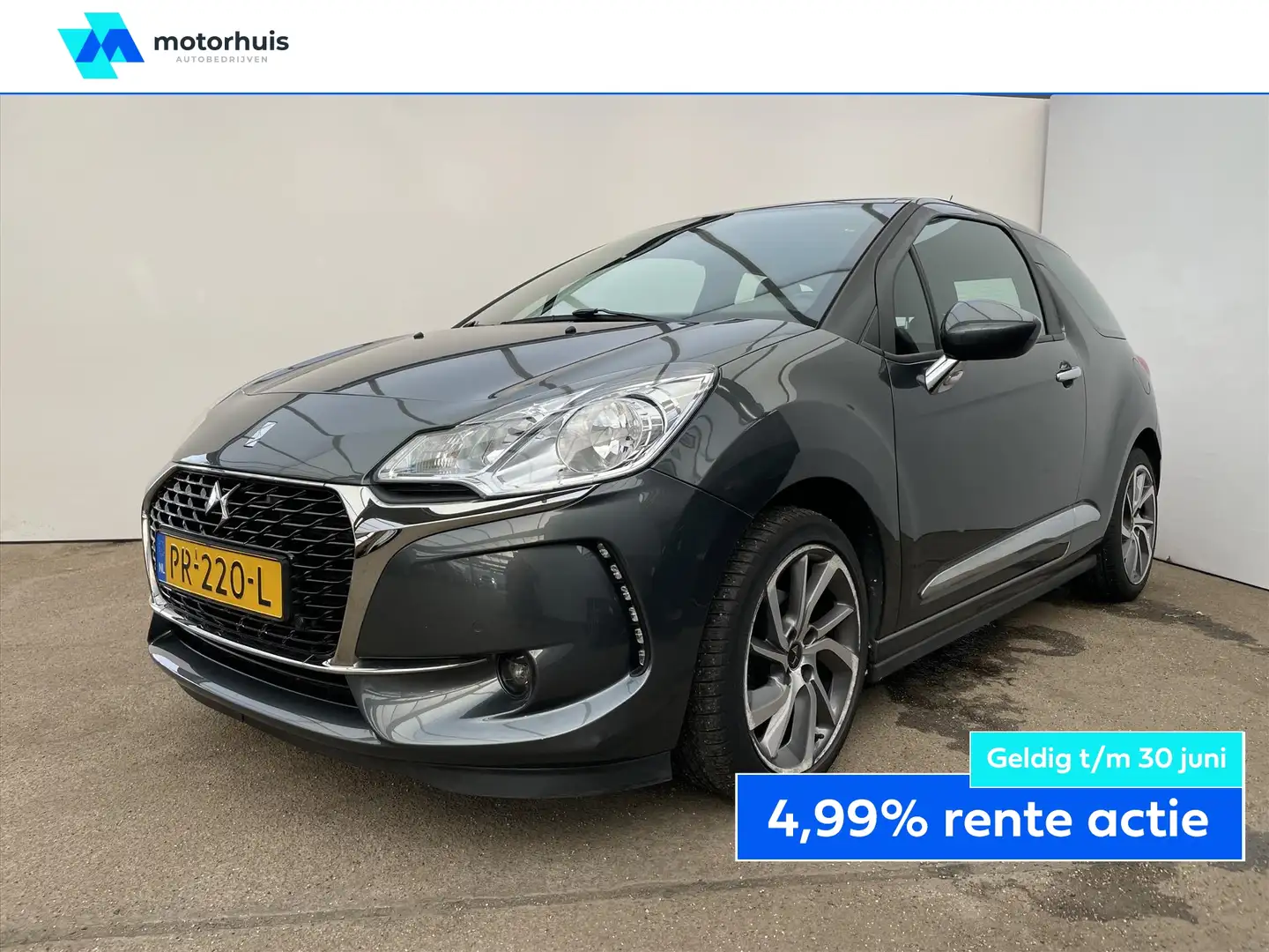 DS Automobiles DS 3 1.2 PureTech 110pk Performance Line Grijs - 1
