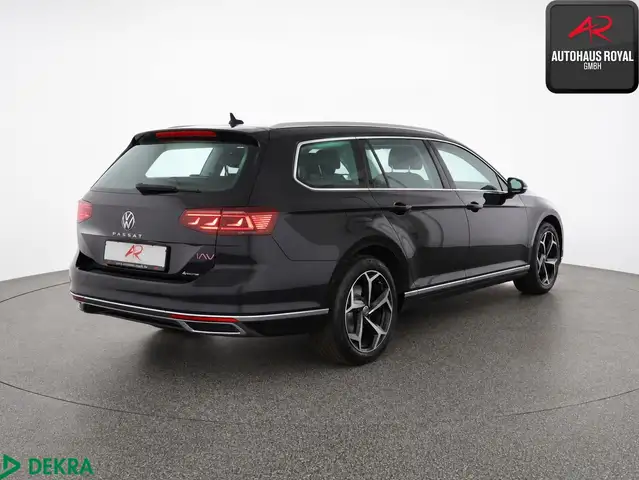 Volkswagen Passat view 5