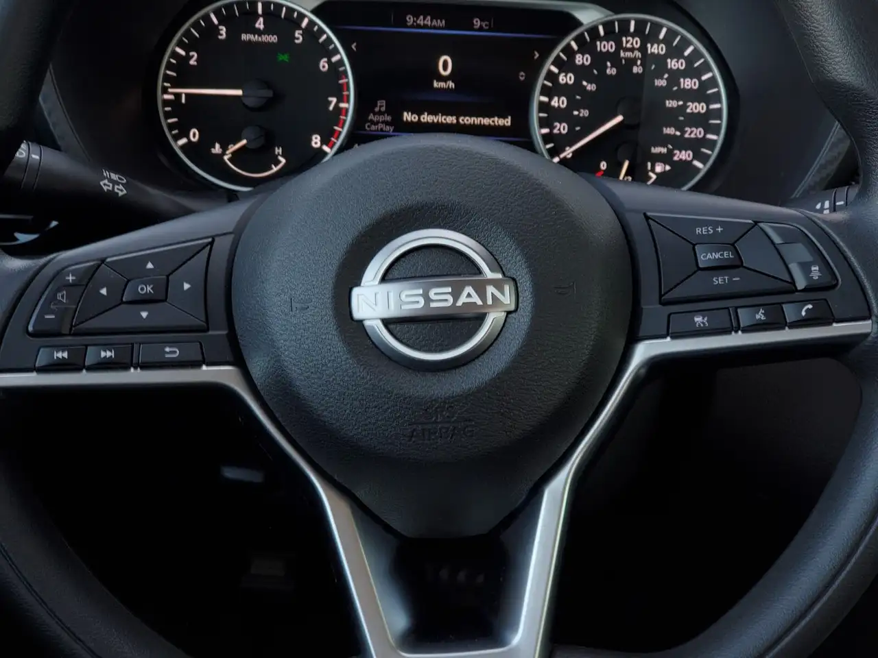 Nissan Sentra снимка Nissan Sentra