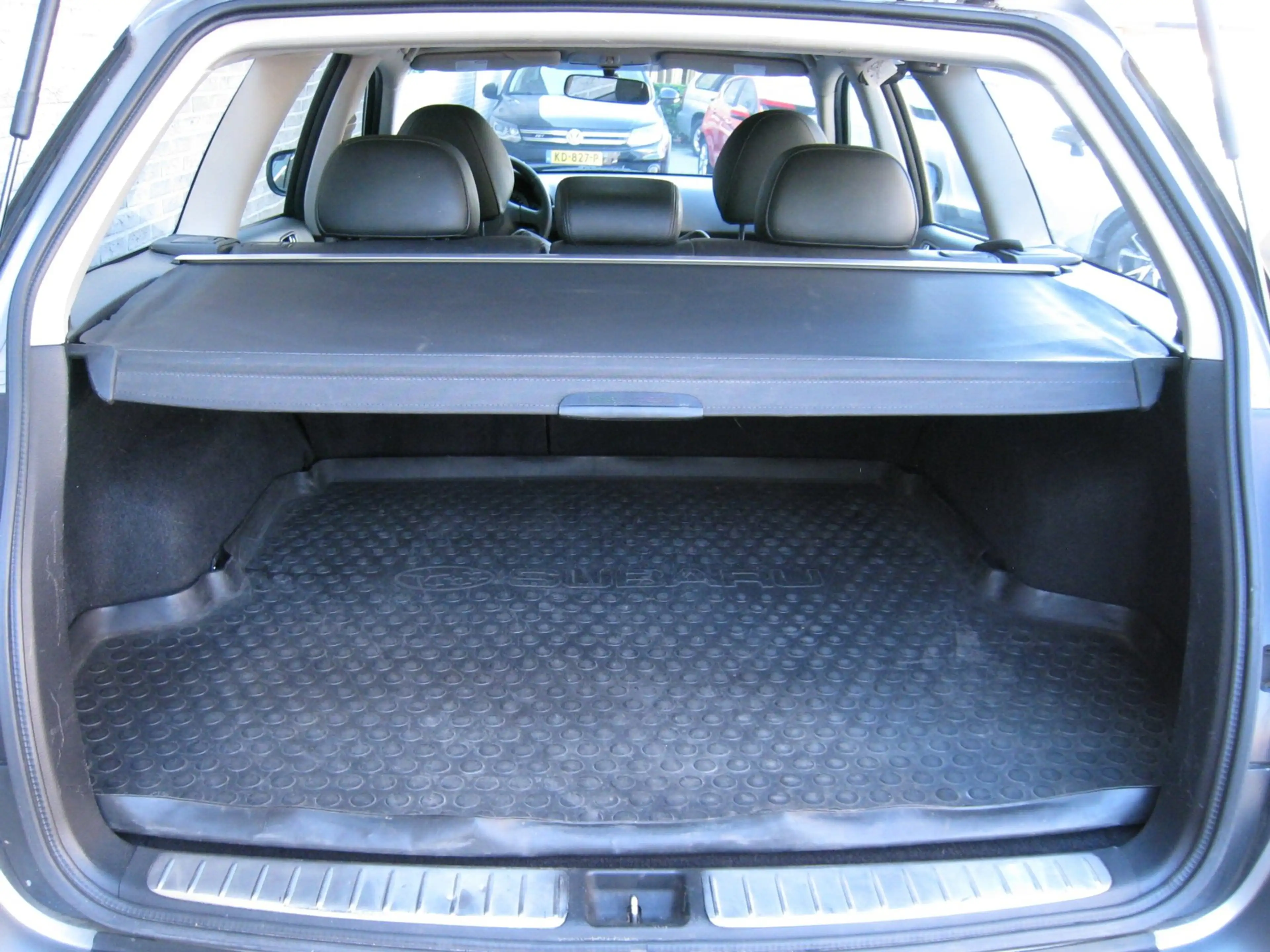 Subaru Legacy Touring Wagon 2.0R - Lederen bekleding - Trekhaak — photo 22
