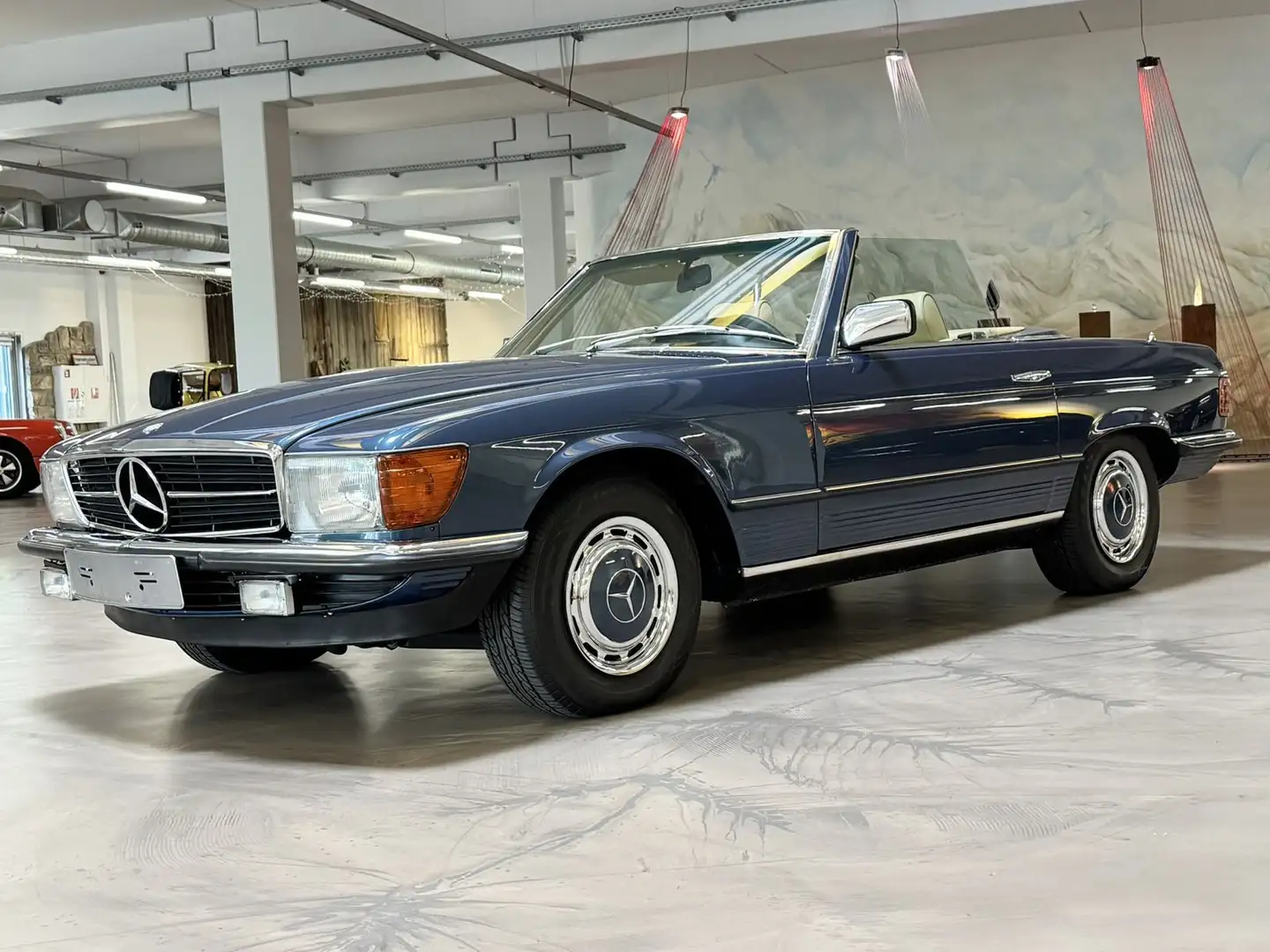 Mercedes-Benz 280 SL w107 Cabrio Blau - 2