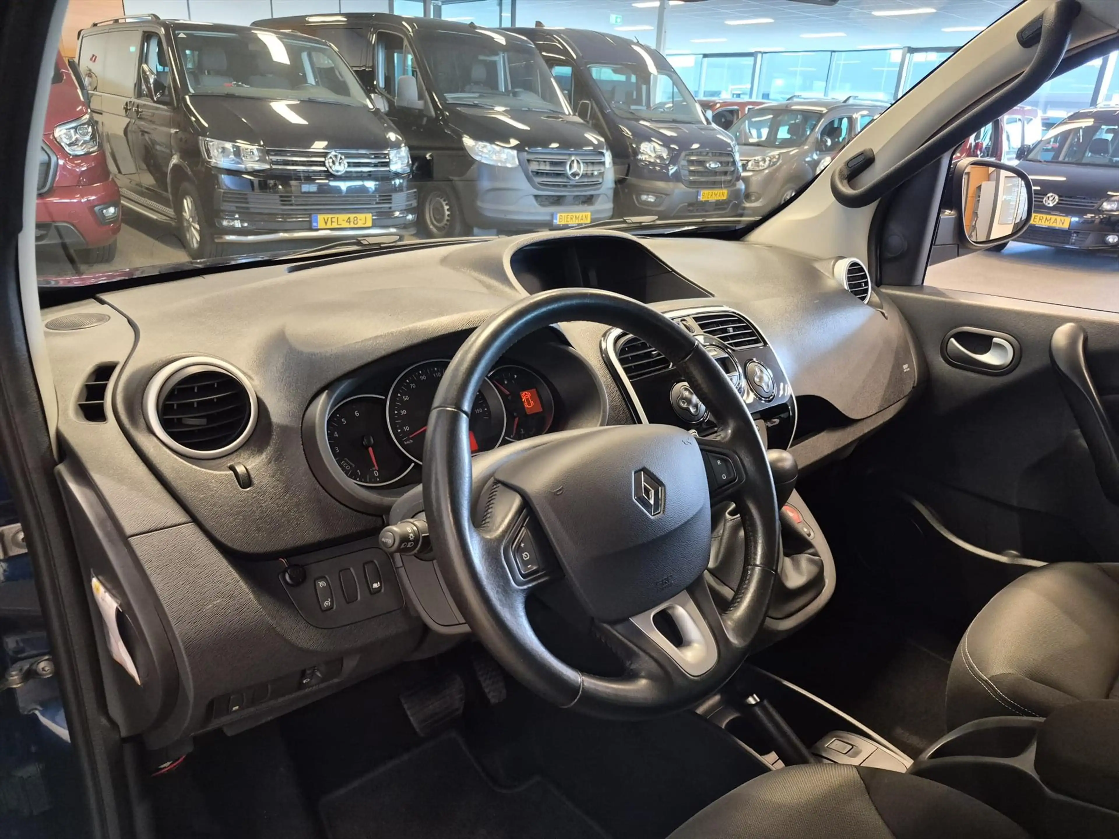 Renault Kangoo Rolstoelauto Automaat 3+1 — photo 19