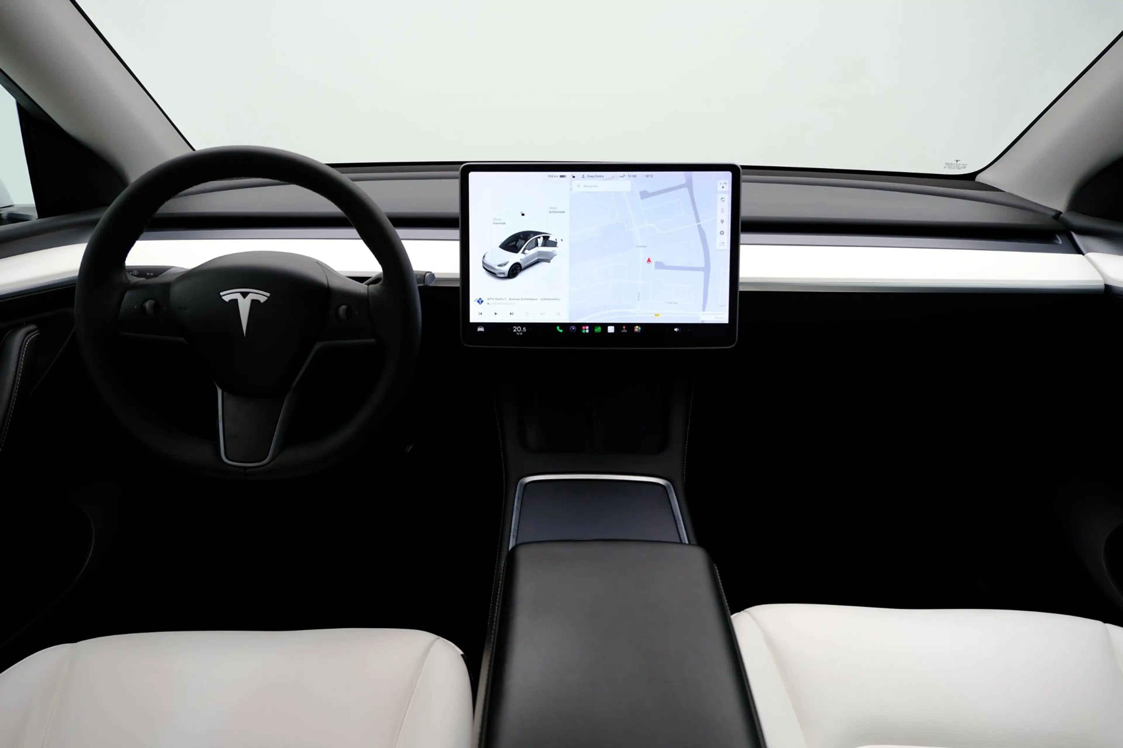 Tesla Model Y Long Range AWD 75 kWh Aut. Leder|Pano|LED|Navi|LMV — photo 5