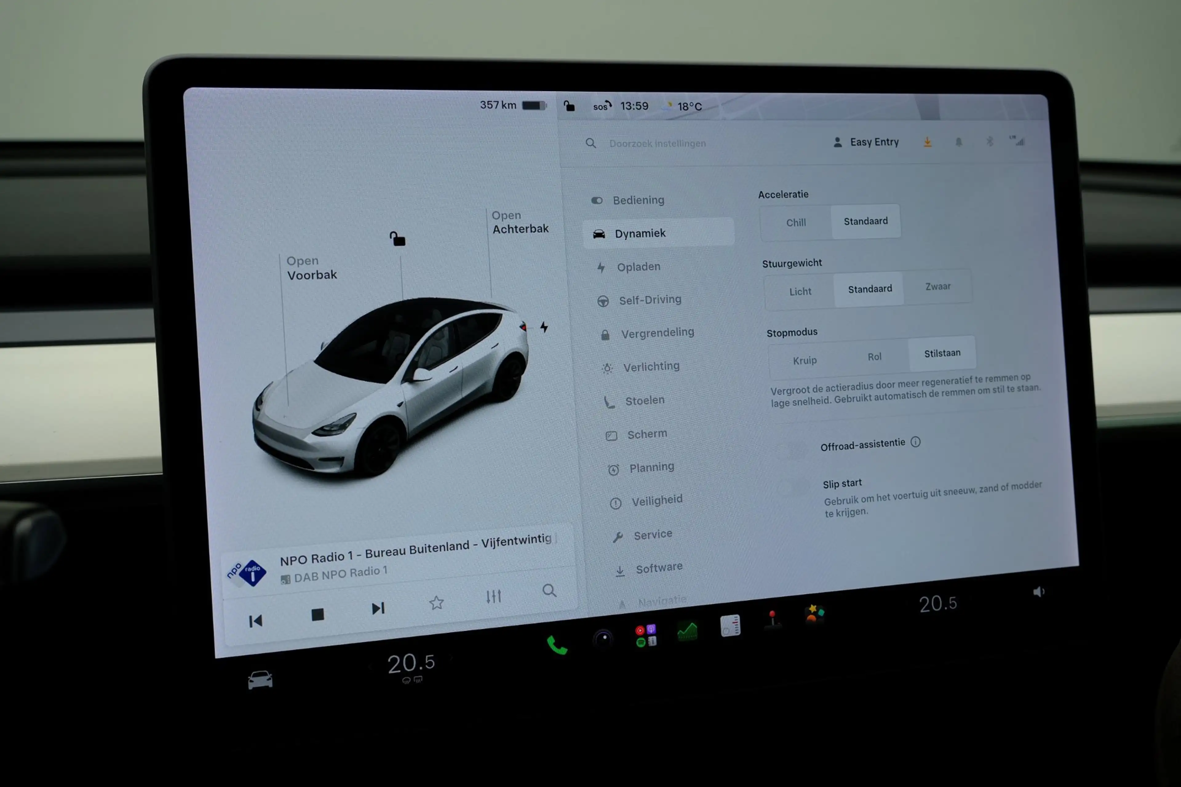 Tesla Model Y Long Range AWD 75 kWh Aut. Leder|Pano|LED|Navi|LMV — photo 13