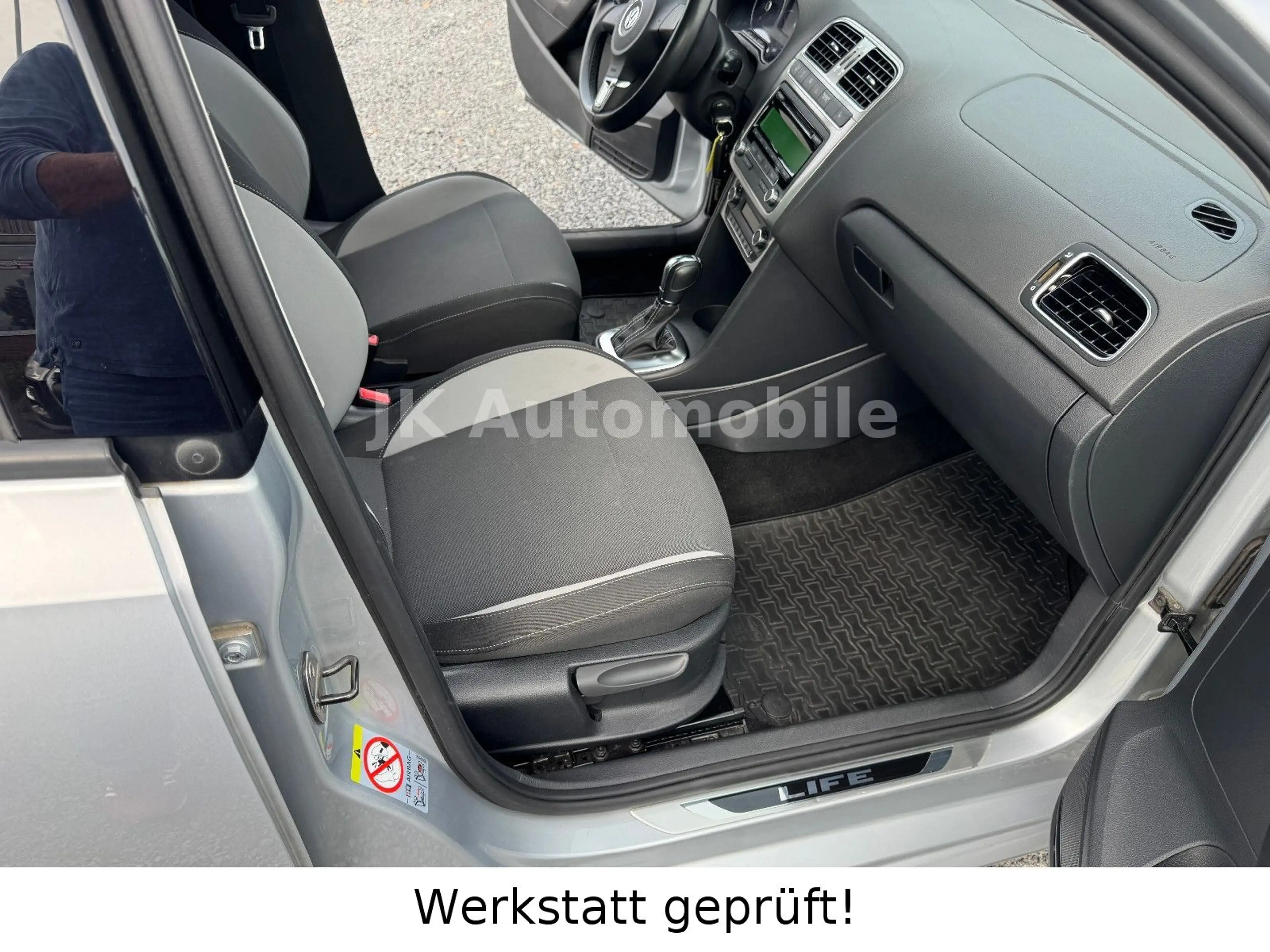 Volkswagen Polo V Life // Automatik — photo 12