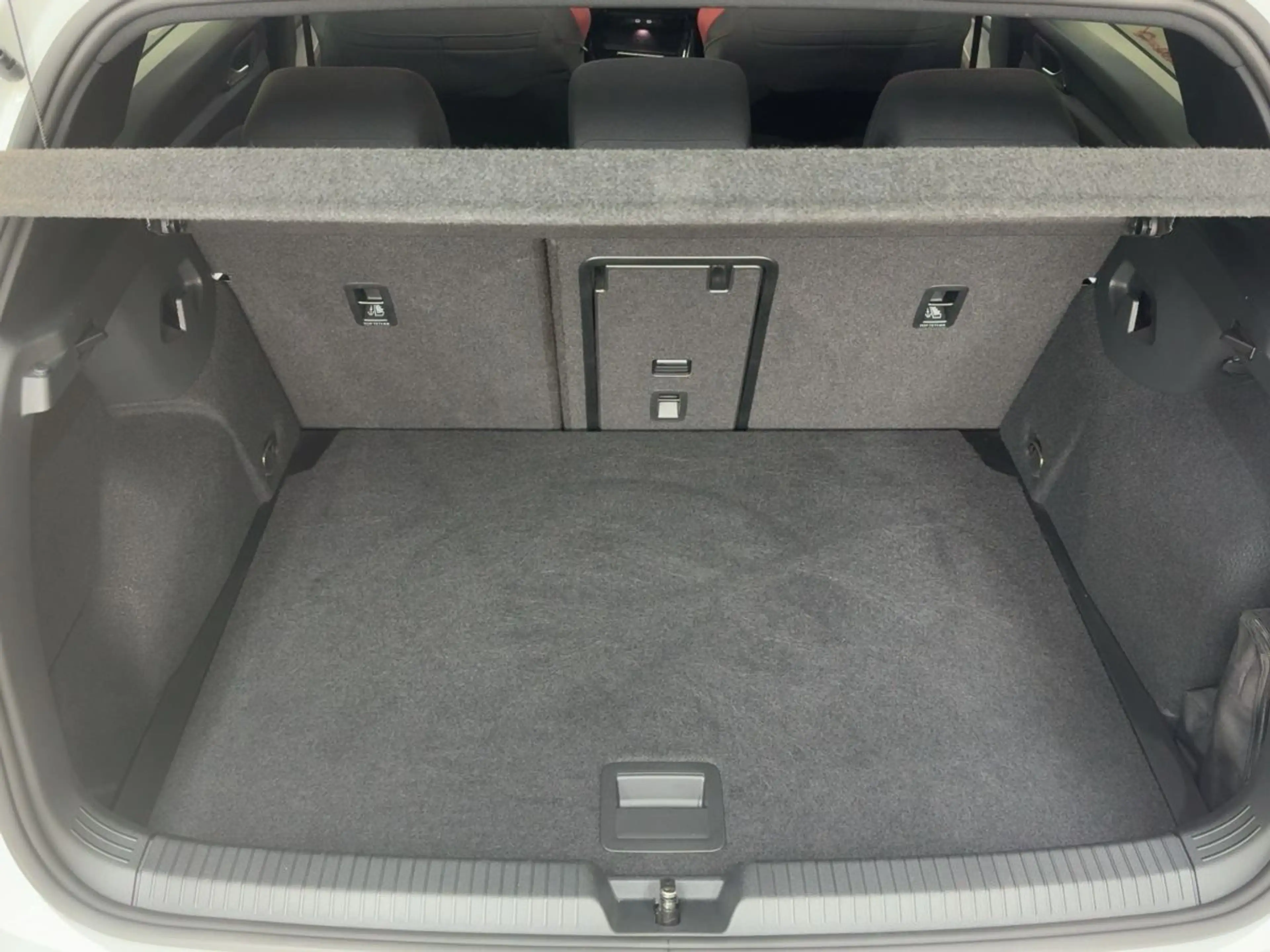 Volkswagen Golf GTI Golf VIII GTI 2.0 TSI DSG ACC Navi Kamera LED-Pl — photo 7