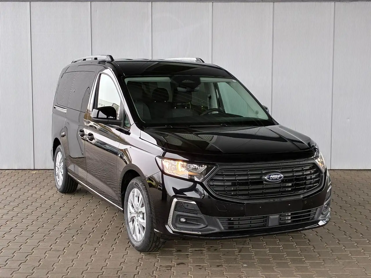 Ford Grand Tourneo 2026
