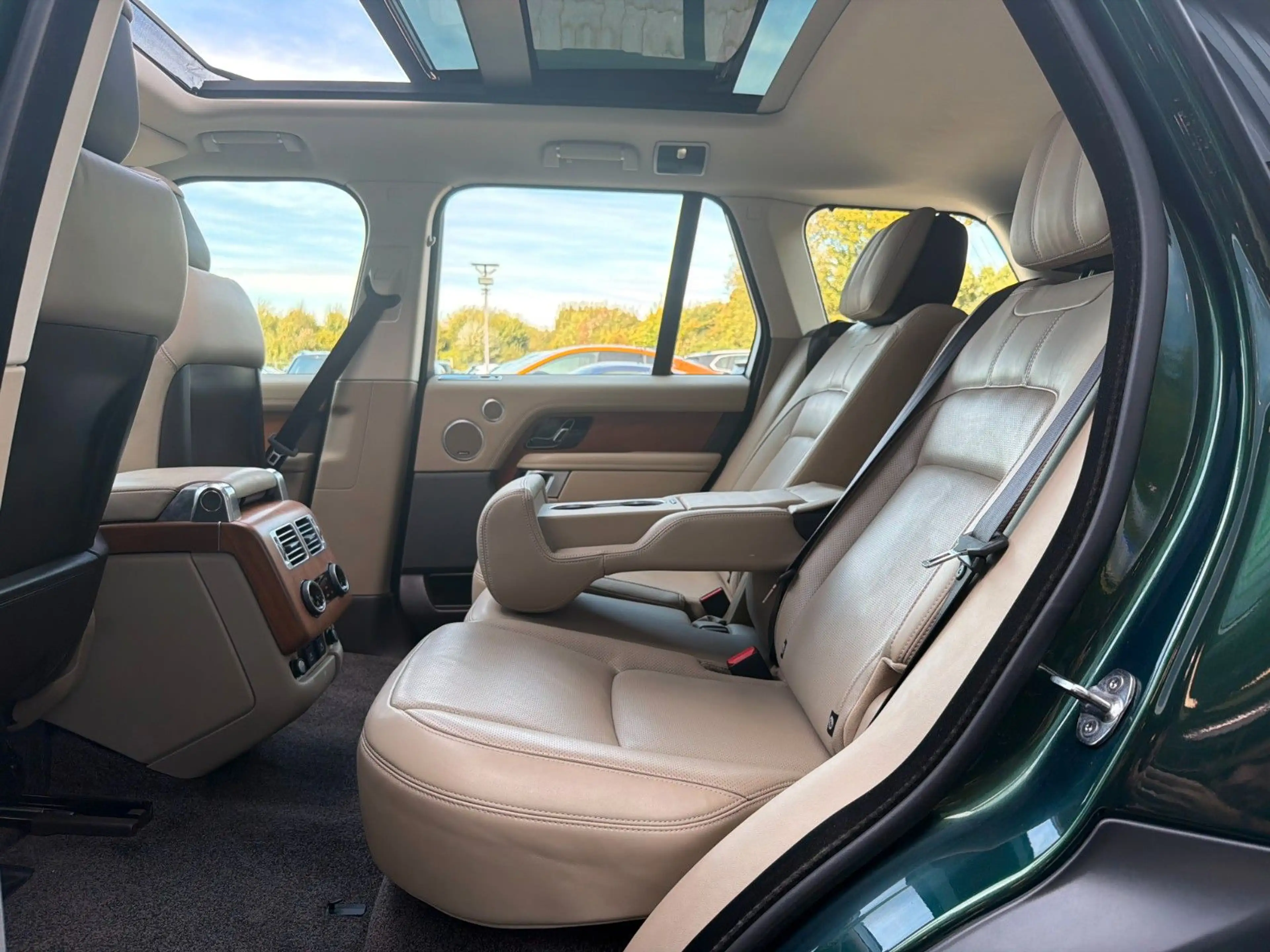 Land Rover Range Rover RANGE ROVER P525 KOMPRESSOR*SVO GREEN*PANO* — photo 8