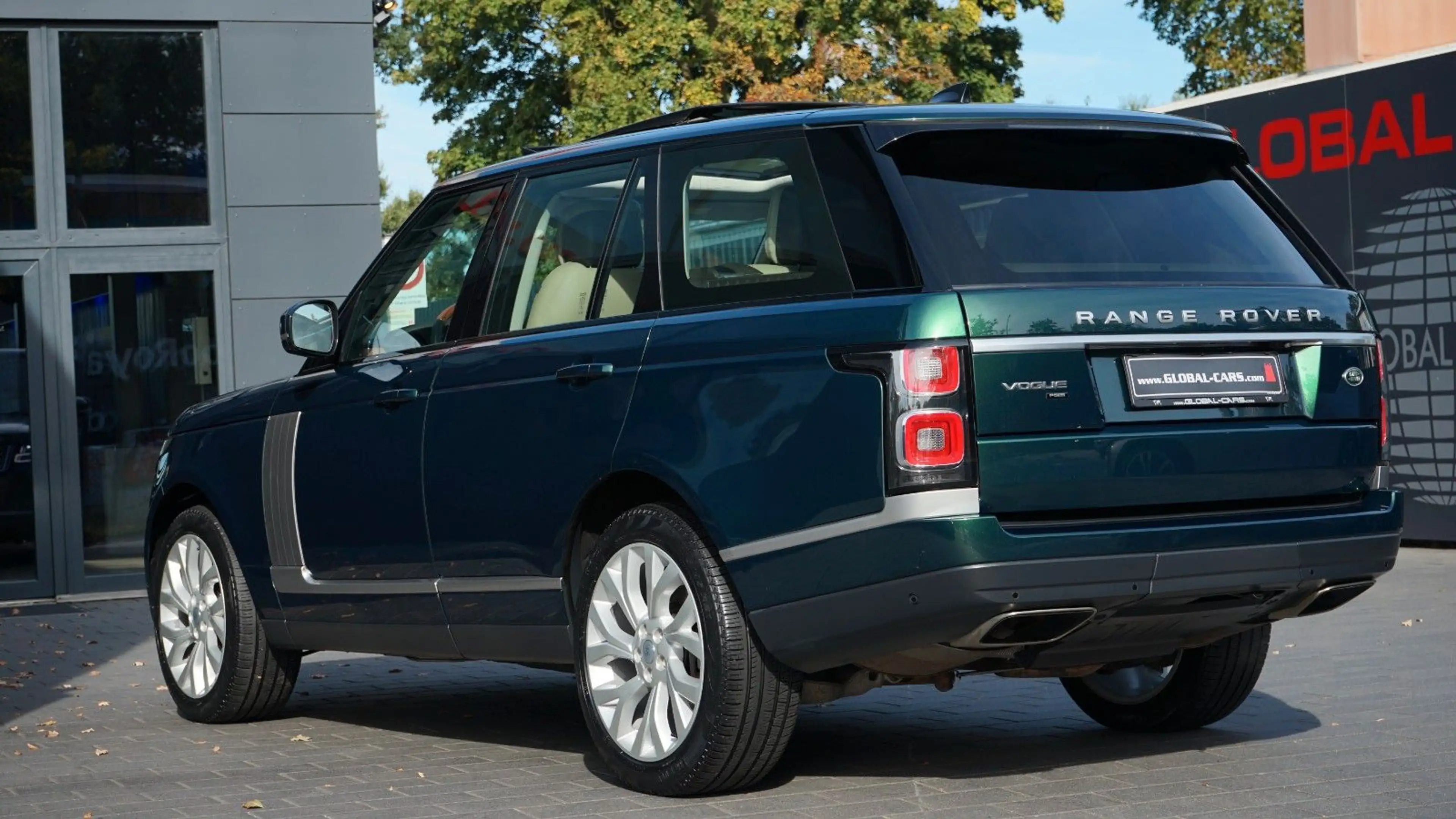 Land Rover Range Rover RANGE ROVER P525 KOMPRESSOR*SVO GREEN*PANO* — photo 2