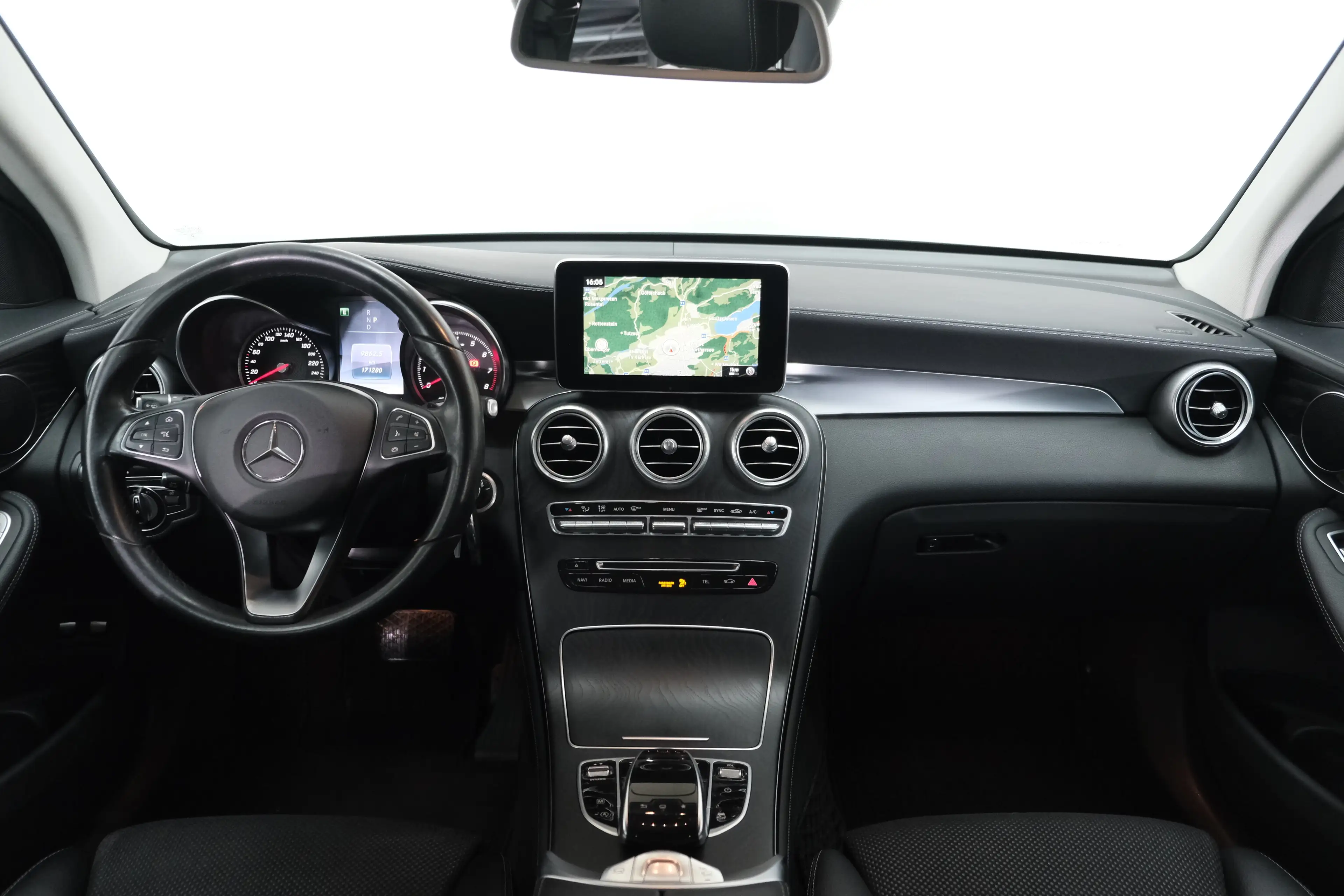 Mercedes-Benz GLC 250 GLC 250 4Matic AMG Line | AHK | Memory — photo 13