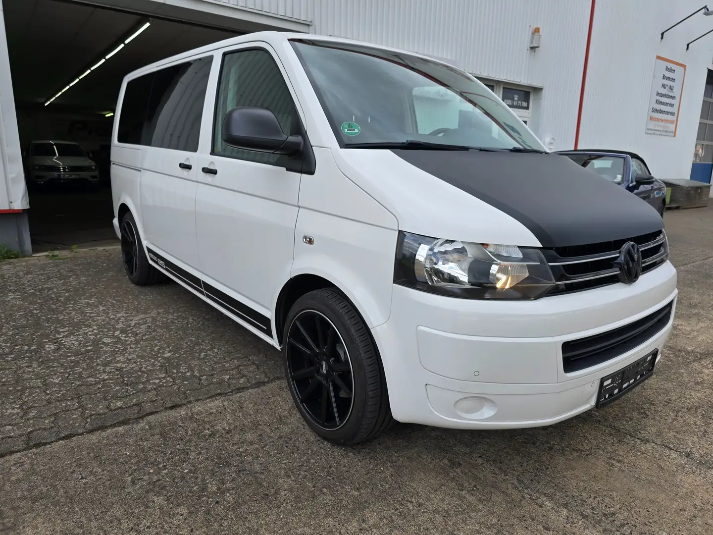 Volkswagen T5 Multivan Multivan Standheizung 19 Zoll Pano 6 Sitzer Tisch Weiß - 1