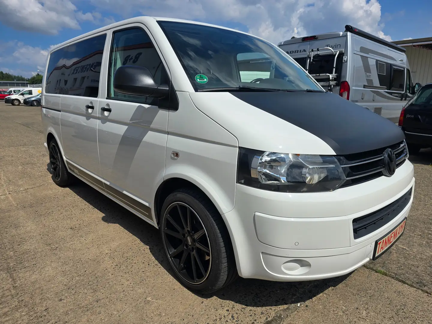 Volkswagen T5 Multivan Multivan Standheizung 19 Zoll Pano 6 Sitzer Tisch Alb - 1