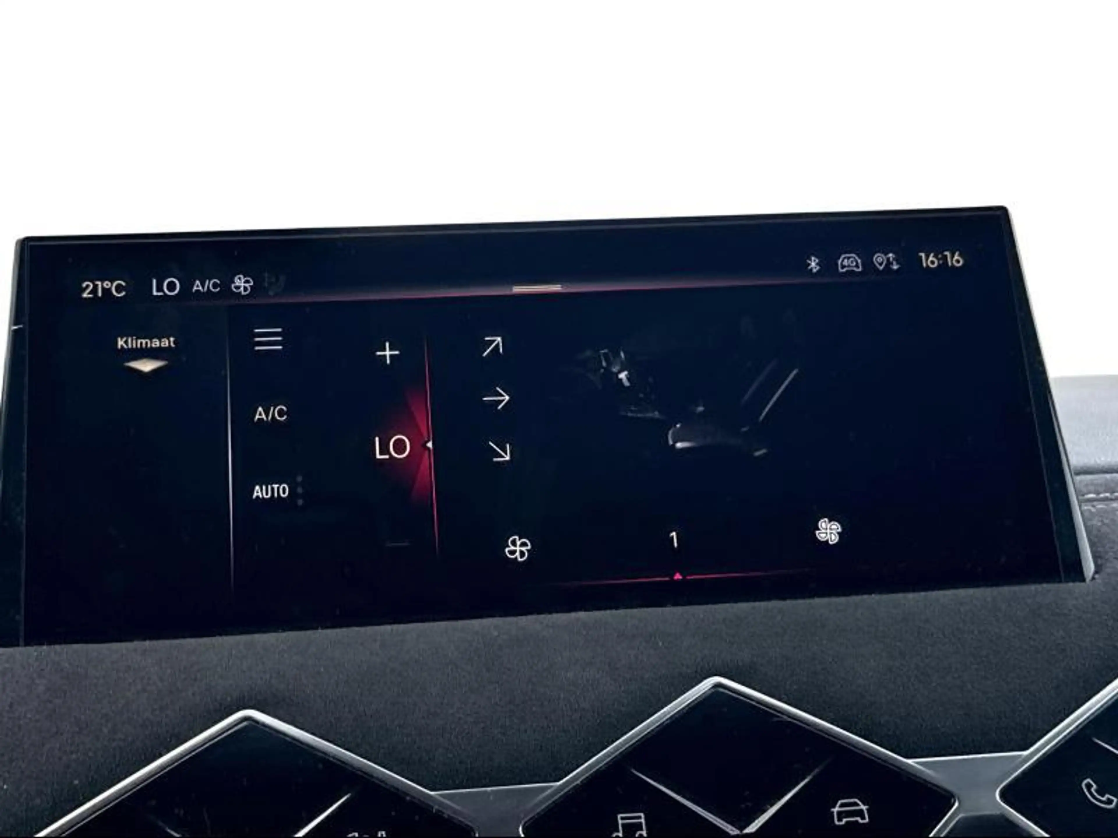 DS Automobiles DS 3 ETOILE HYBRID 145 — photo 13