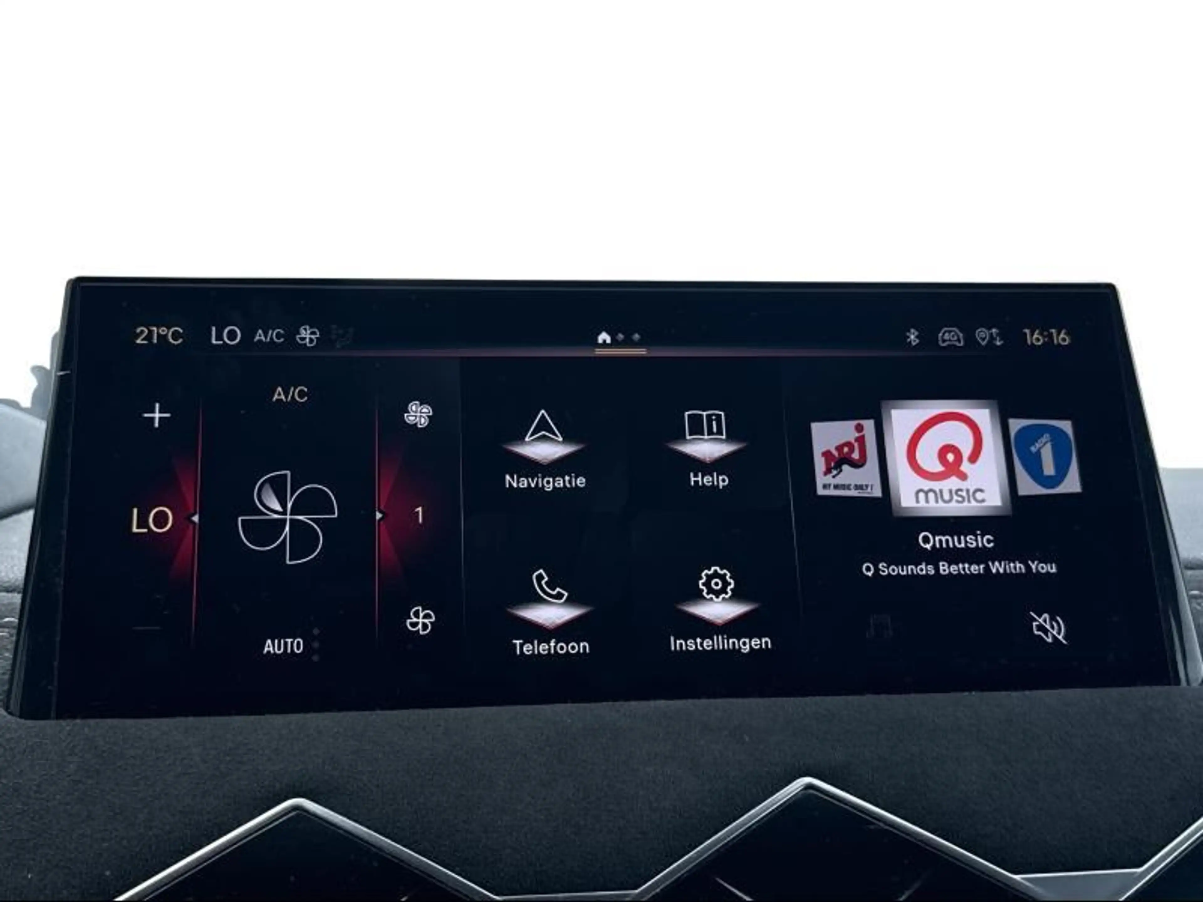 DS Automobiles DS 3 ETOILE HYBRID 145 — photo 12