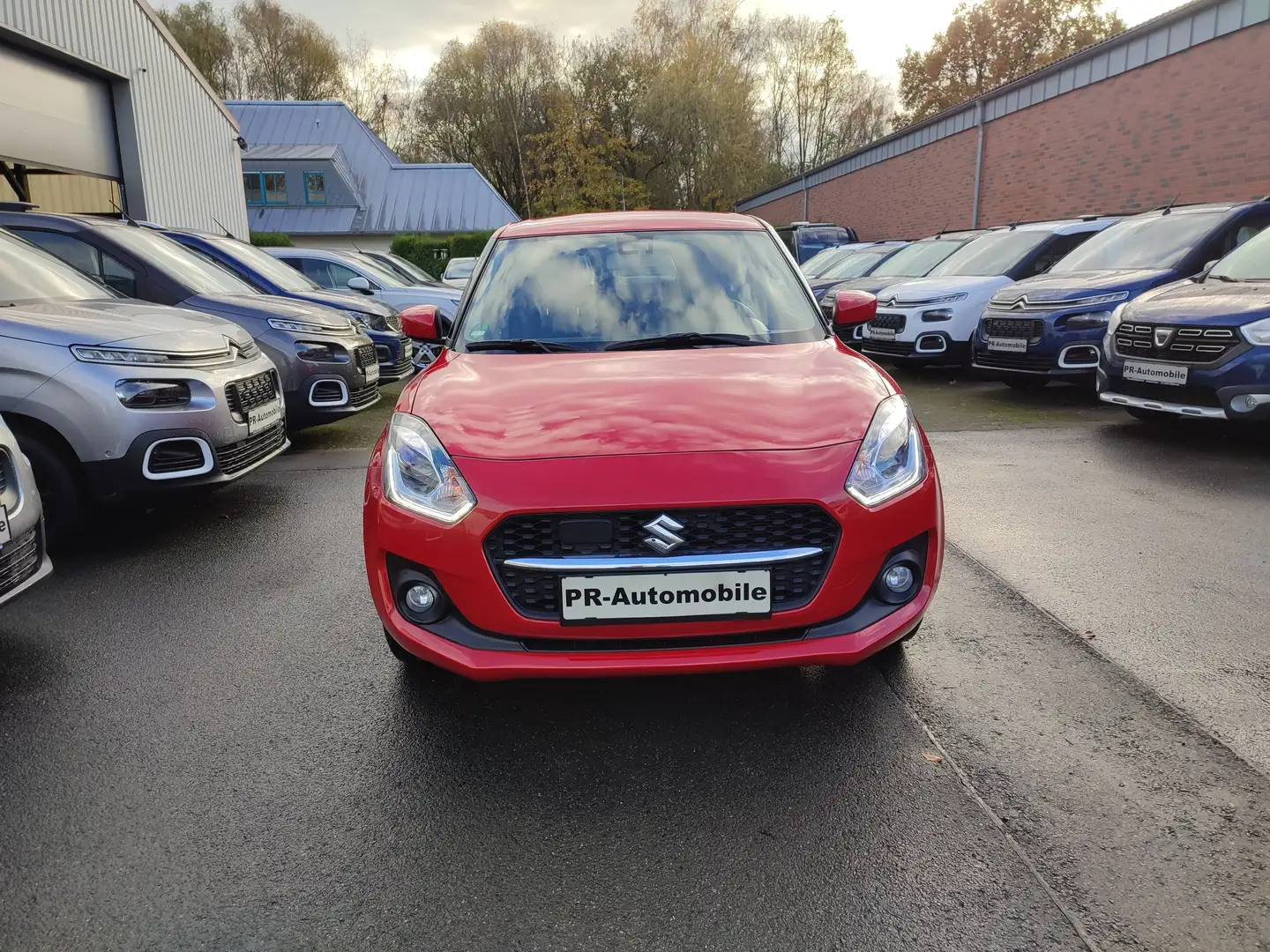 Suzuki Swift 1.2 Dualjet Allgrip Navi+Cam/Alu/Sitzhzg Rot - 2