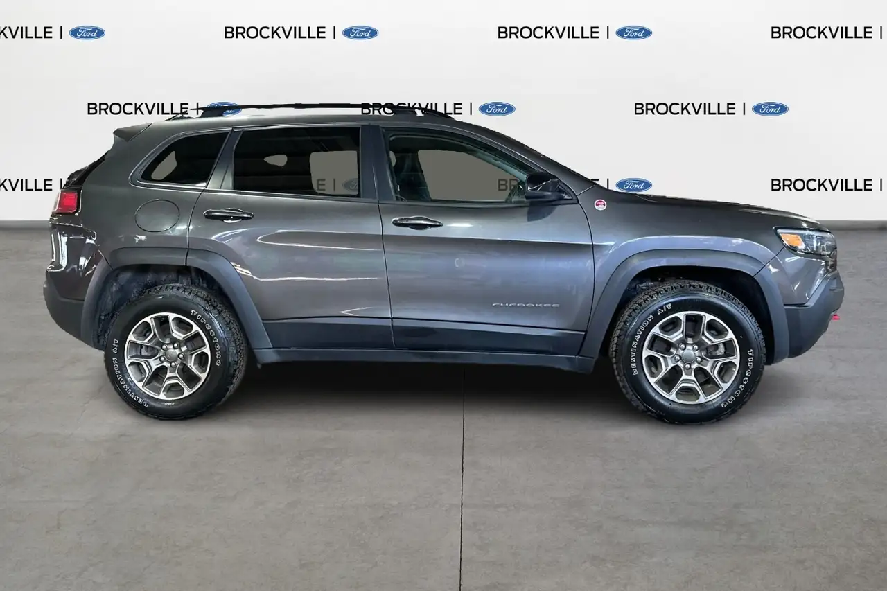 Jeep Cherokee снимка Jeep Cherokee