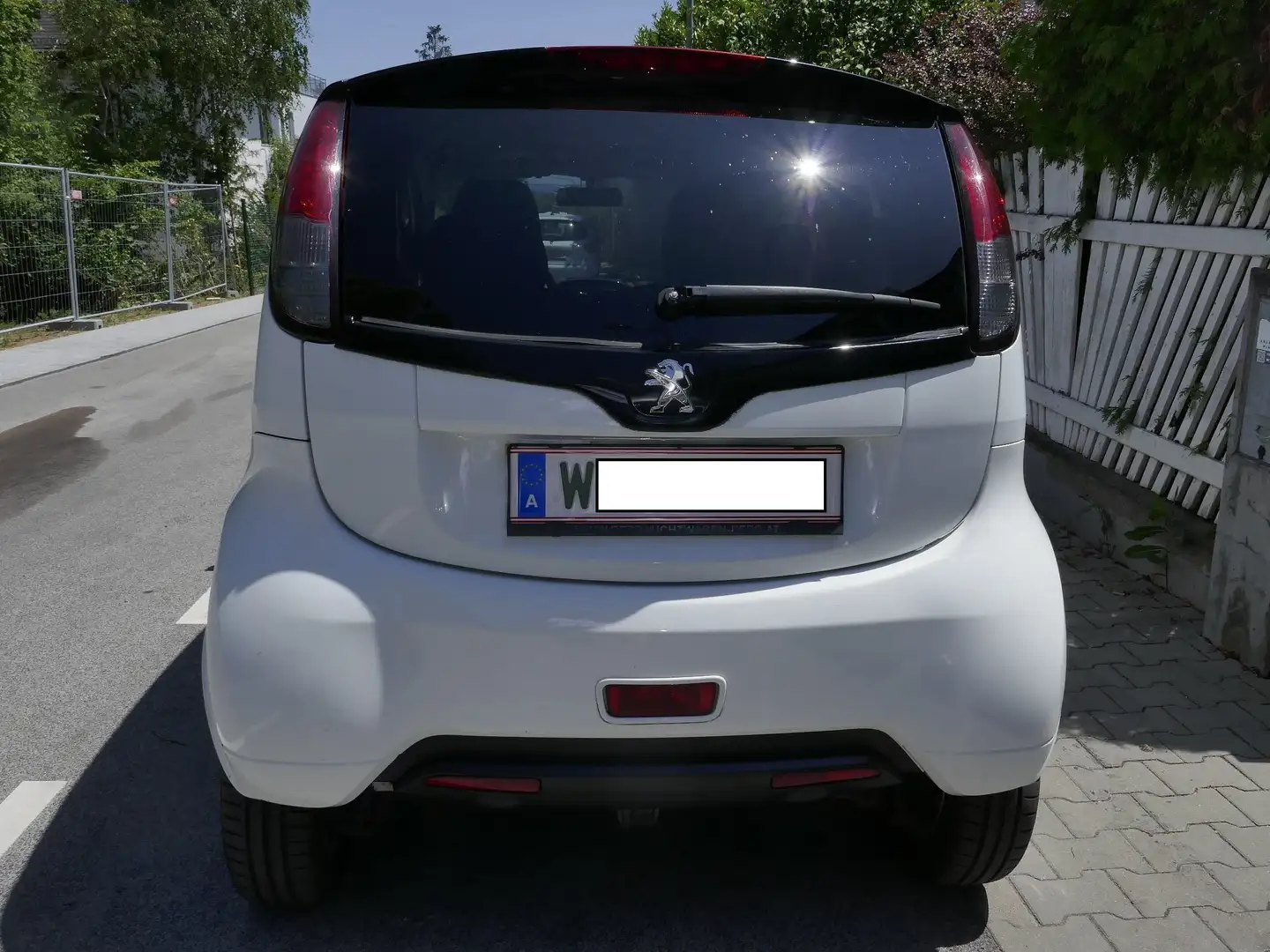 Peugeot iOn 16kWh Active (mit Batterie) Білий - 2