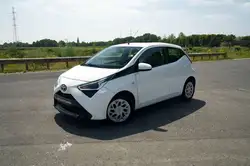 Toyota Aygo 1.0i | AUTOMAAT | CAMERA | CARPLAY | 1E EIGENAAR