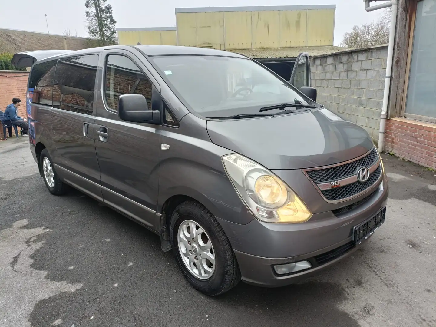 Hyundai H-1 2.5 CRDi Executive - 1