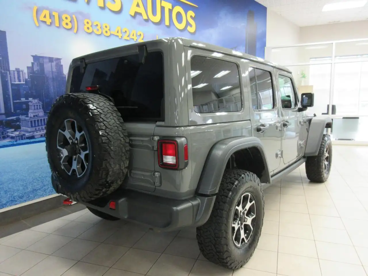 Jeep Wrangler снимка Jeep Wrangler