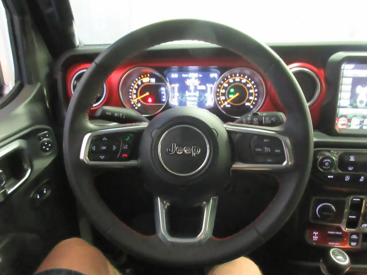 Jeep Wrangler снимка Jeep Wrangler