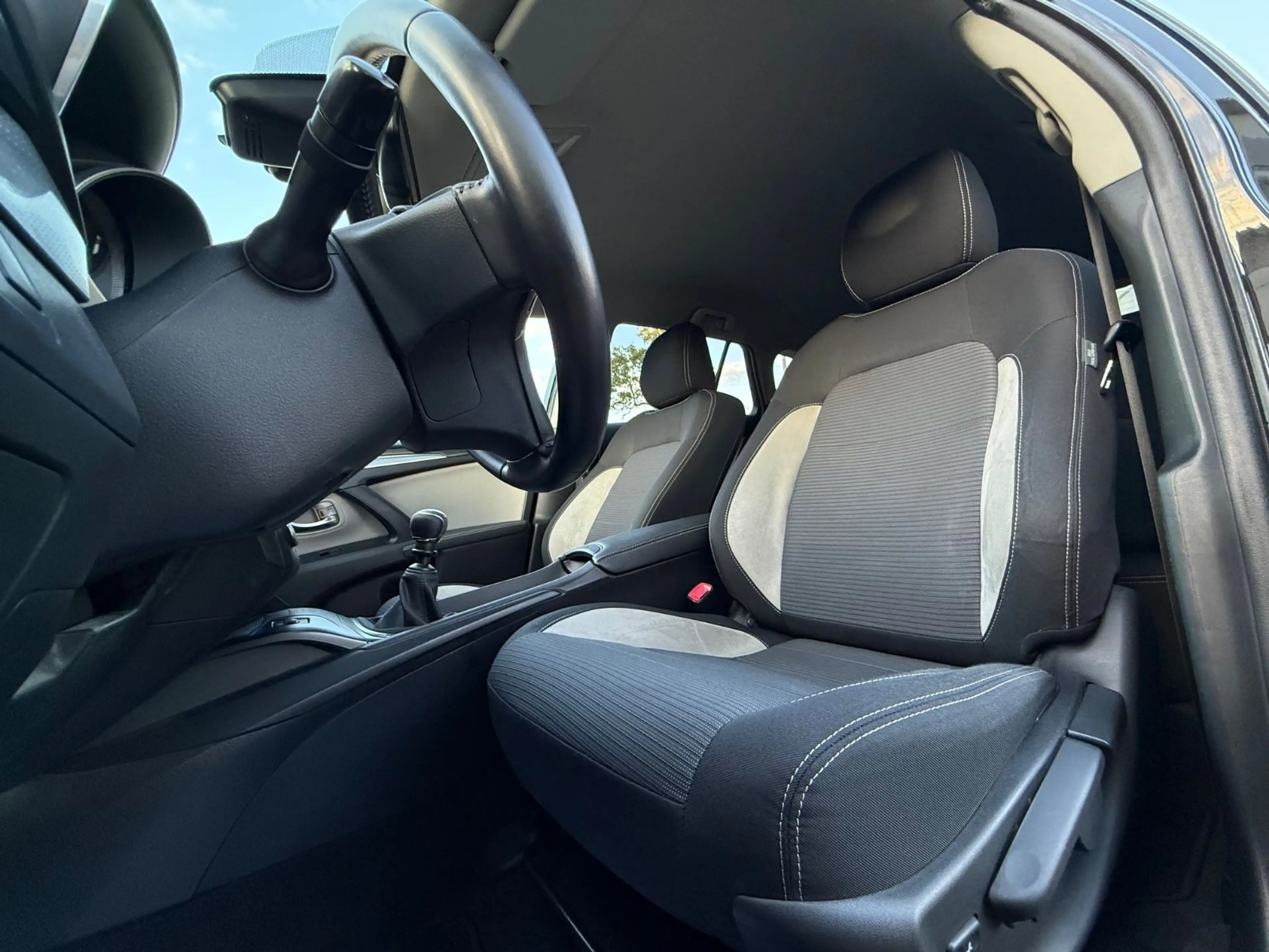 Toyota Avensis Touring Sports Edition-S VOLL! KAMERA! — photo 12